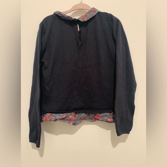 H&M blue sweater with built in collar and bottom floral detail. Size 4-6. - Picture 2 of 4